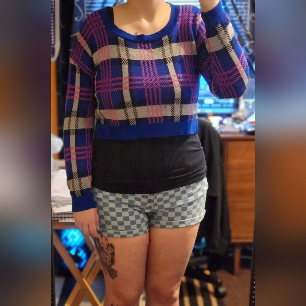 Crop top sweater